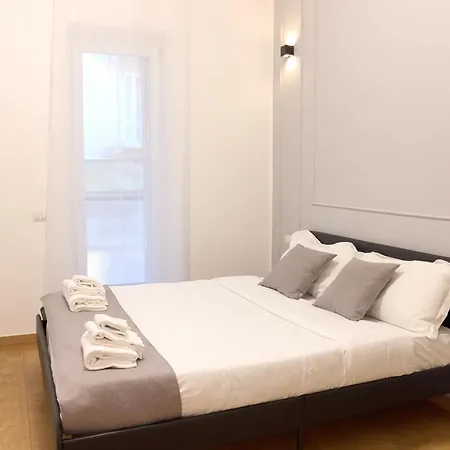 Casa Navigli Mediolan